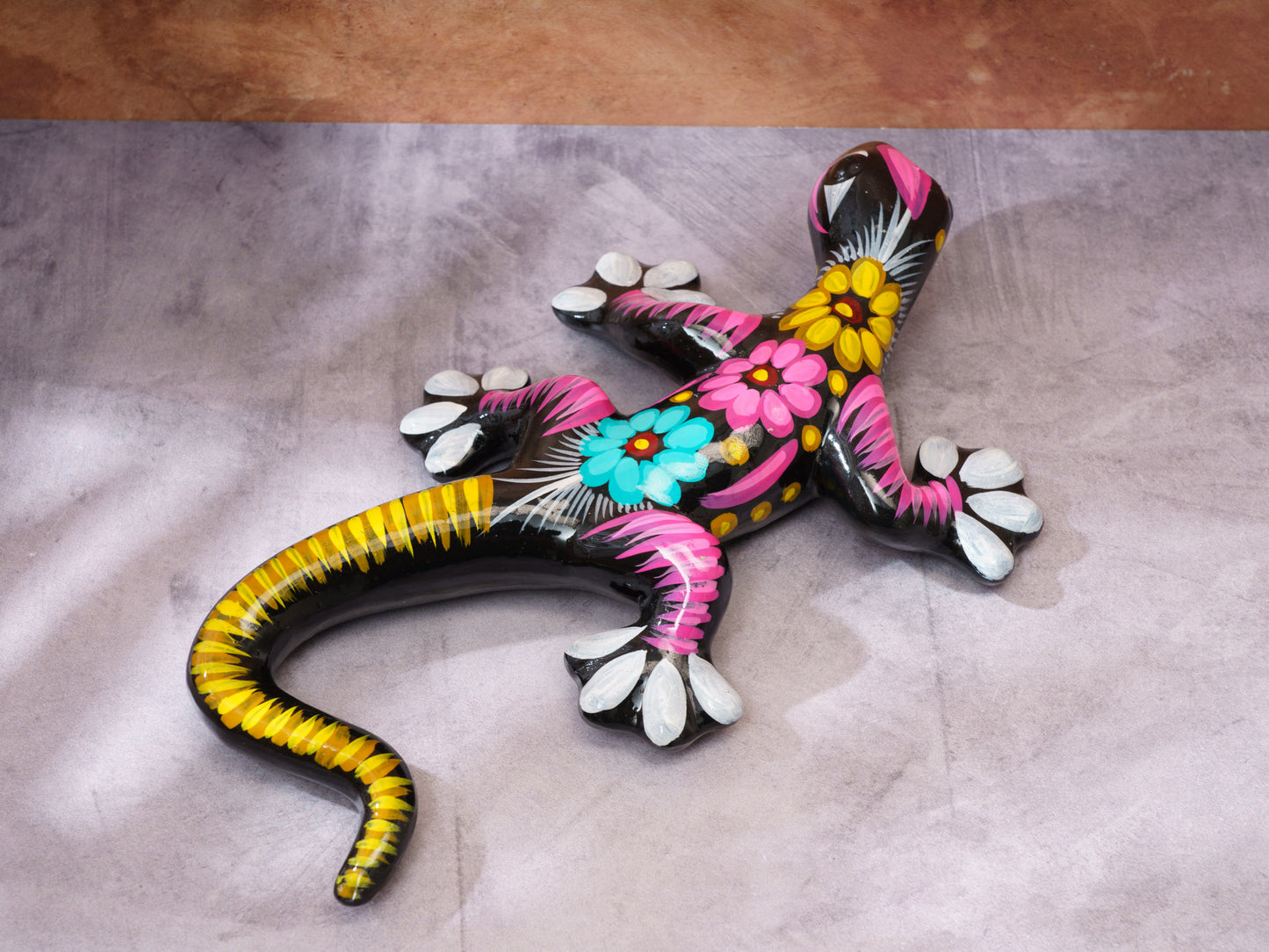 Medium Floral Gecko Wall Art Black