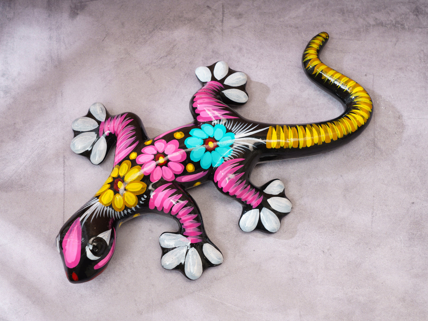 Medium Floral Gecko Wall Art Black