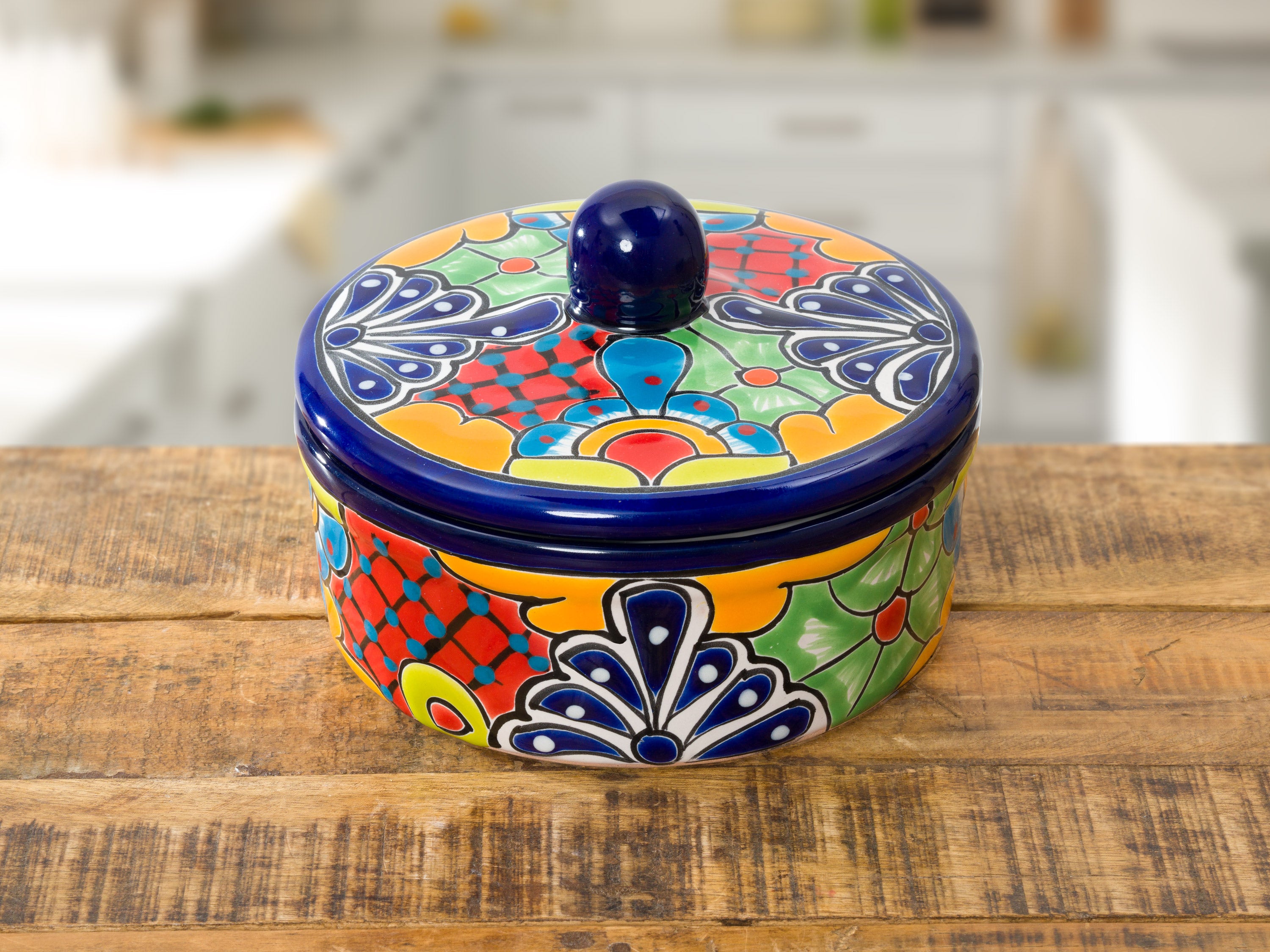 http://enchantedtalavera.com/cdn/shop/files/TortillaWarmer-Cobalt-Lifestyle1.jpg?v=1697592755